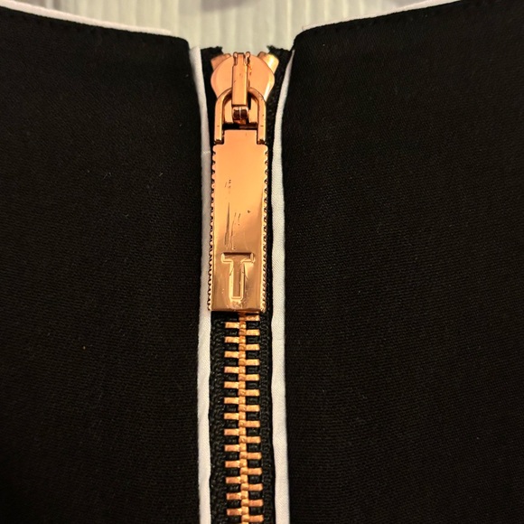 Ted Baker: Artiro Asymmetrical Shift Dress in Black size 1 - Picture 5 of 11